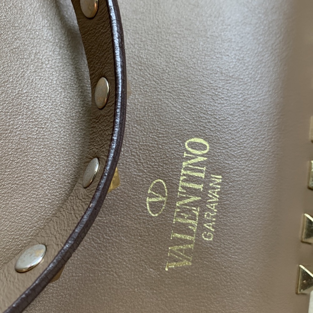 Valentino medium rock stud tote - Picture 6 of 6